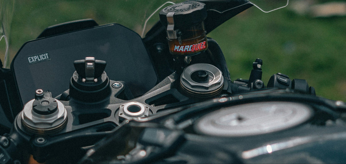 How to Choose the Best Motorcycle CarPlay & Navigation Display in 2026